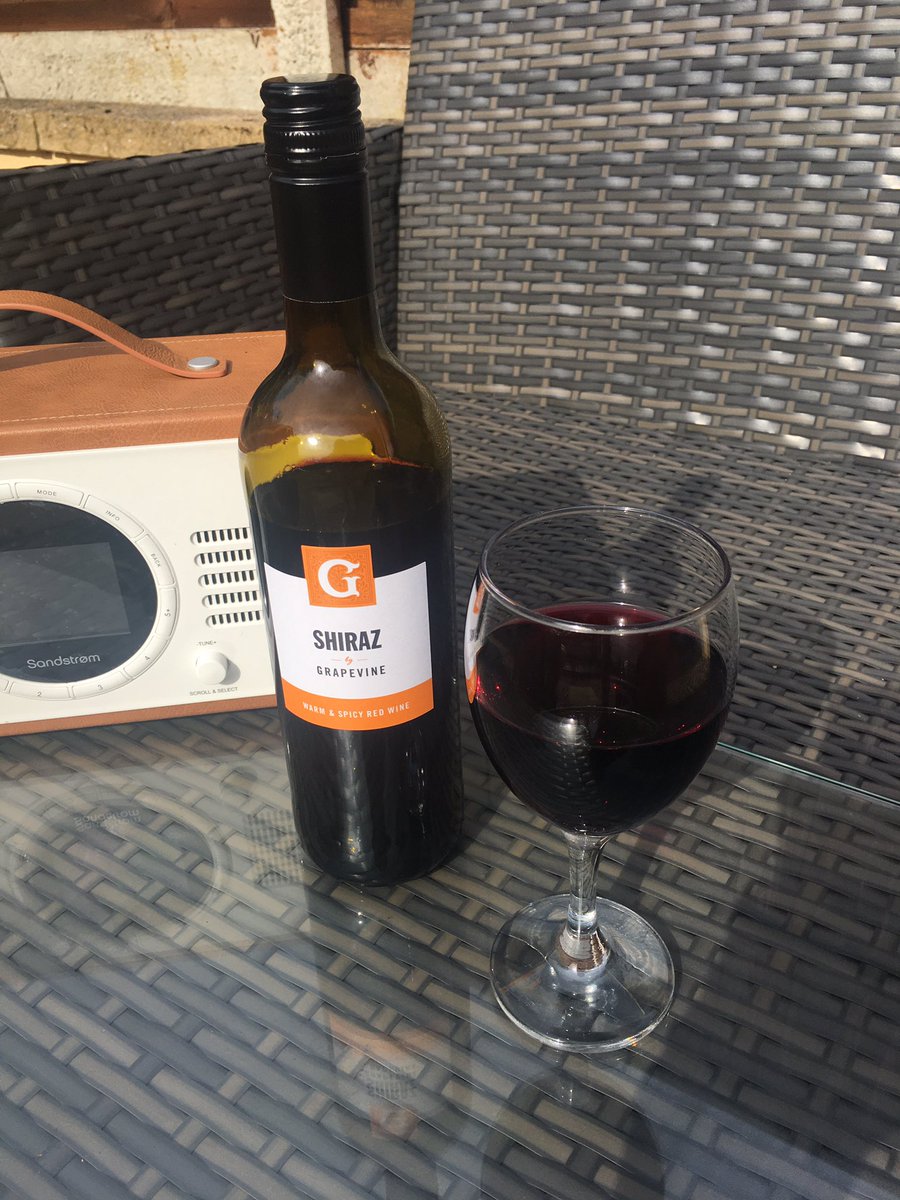 EmmaMurfin's tweet photo. This weeks vibes - 
BBQ has been on and a glass of red in hand. This Shiraz from #AldiWineClub is so fruity but fairly light so perfect in the sunshine. 

Then the weather changes for the weekend 🤷‍♀️ #britishweatherproblems https://t.co/eJ8OXKJdg9