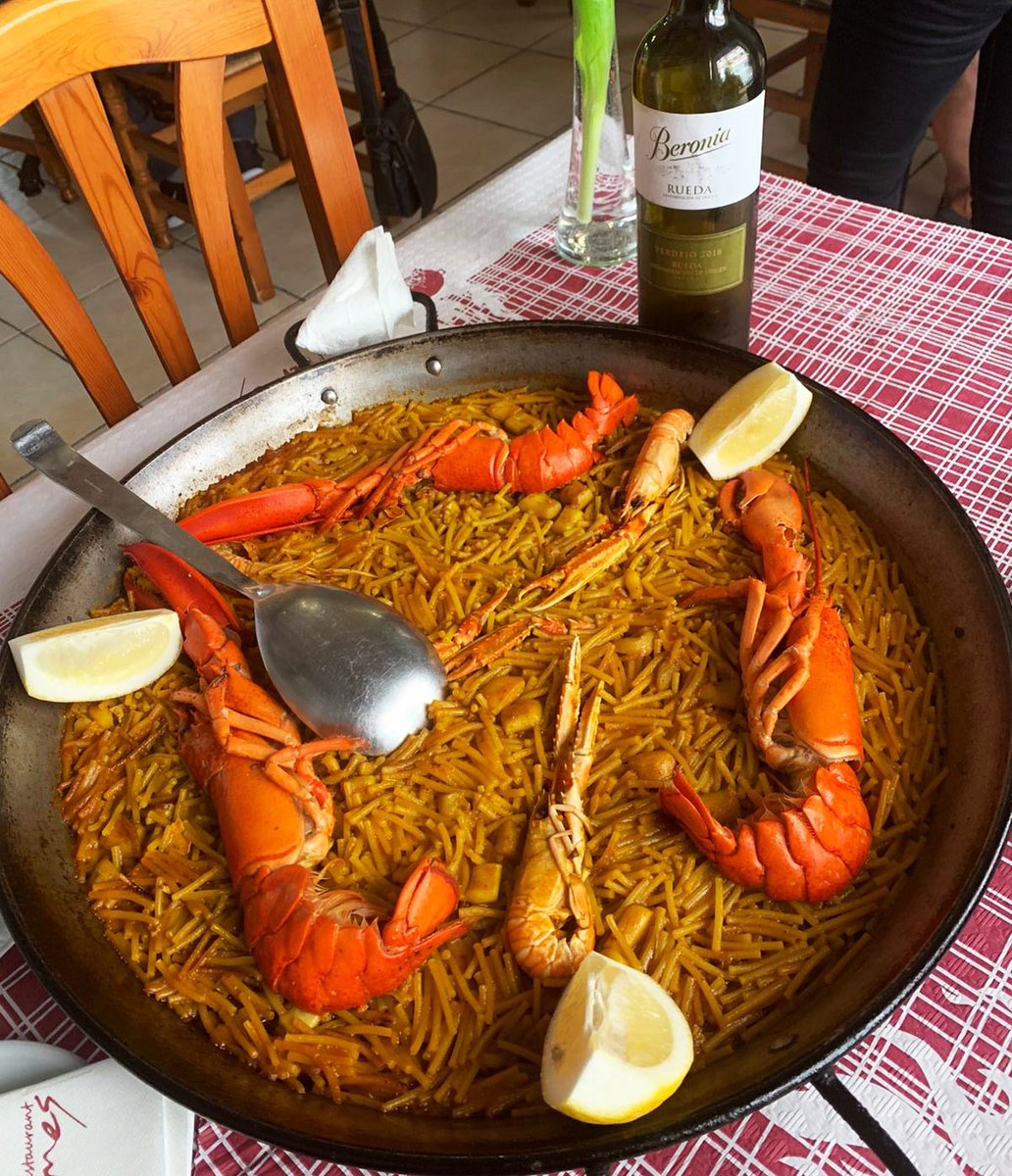 TuClubdeVinos's tweet photo. Fideua con Beronia Rueda

#BodegasBeronia #BeroniaVerdejo https://t.co/hhluY9E62P