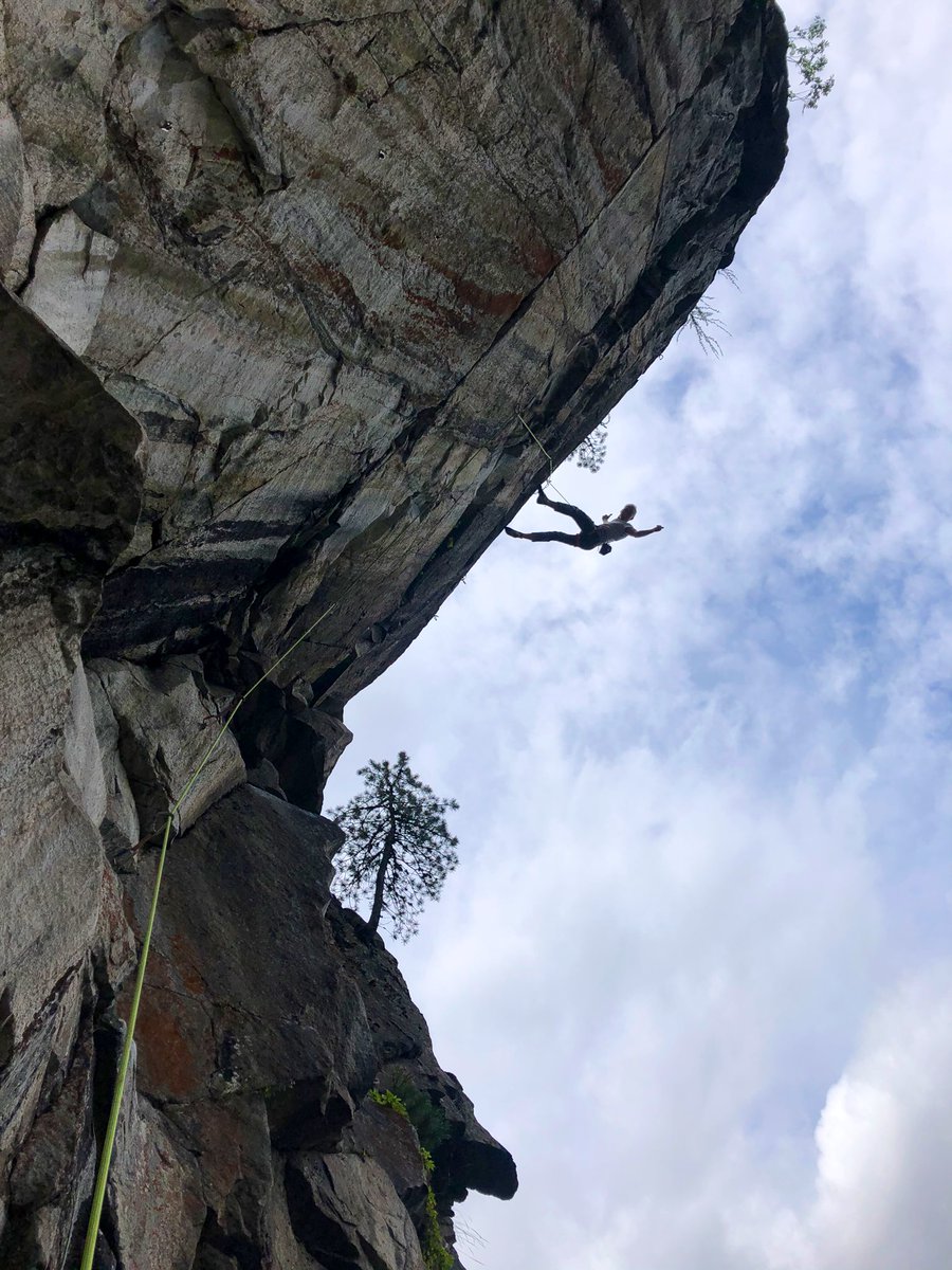 Just after finally clipping the anchor of ‘Kein Licht Kein Schatten’ at Elefantenwand in Ötztal.
