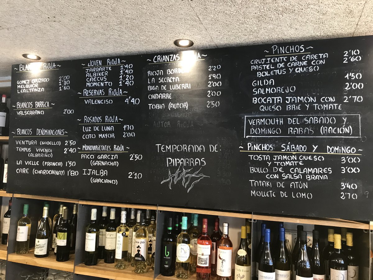 latavina's tweet photo. ¡Qué día tan bueno! Atentos a nuestra pizarra que está llena de buenas combinaciones ;-) #felizsabado #riojawine #winelovers #vinoporcopas #callelaurel #depinchos #tapeo #logroño https://t.co/YsXmmkmV4P