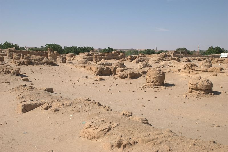 Sanam temple, 675BC -Sudan built by pharaoh taharqo #historyxtthe first half of his reign was a period of prosperity for the kushite empire which extended as far as lebanon and vast building projects were undertakenTemples like these became the nuclei for urban settlements