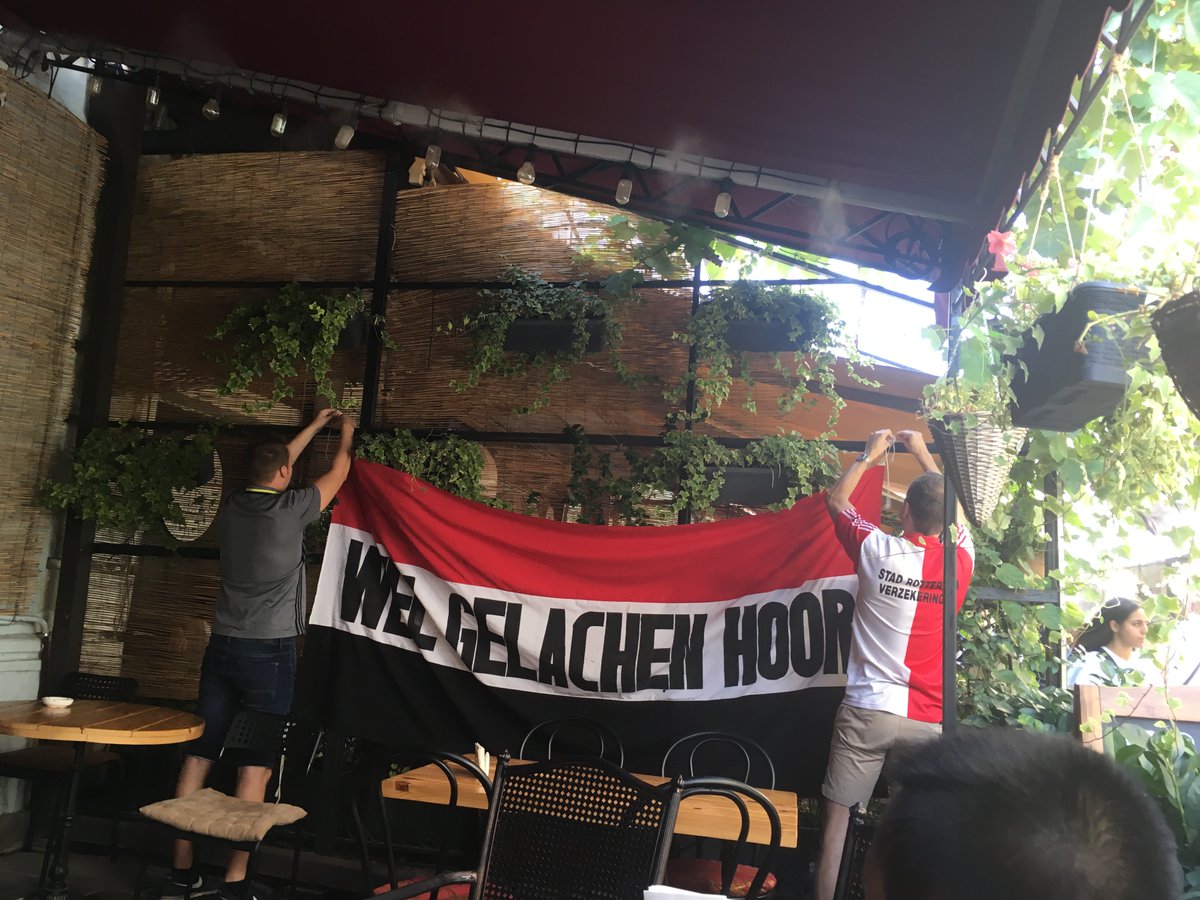 Markla94's tweet photo. Dinamo Tbilisi - Feyenoord, vandaag een jaar geleden. Leukste trip van de laatste jaren, naar één van de leukste steden van Europa (ik mis de Europese Feyenoord-tripjes). #steviemountainhouse #japio #janariezijnertwee https://t.co/uNIz15Z58Y
