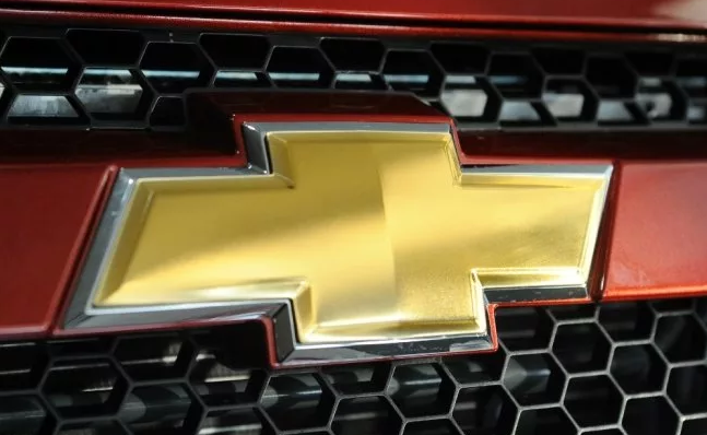 "Устаревшие узбекские машины" будут продавать под маркой Chevrolet, но производить их не будут. Разбираем запутанную схему. zen.me/Vc5wQ