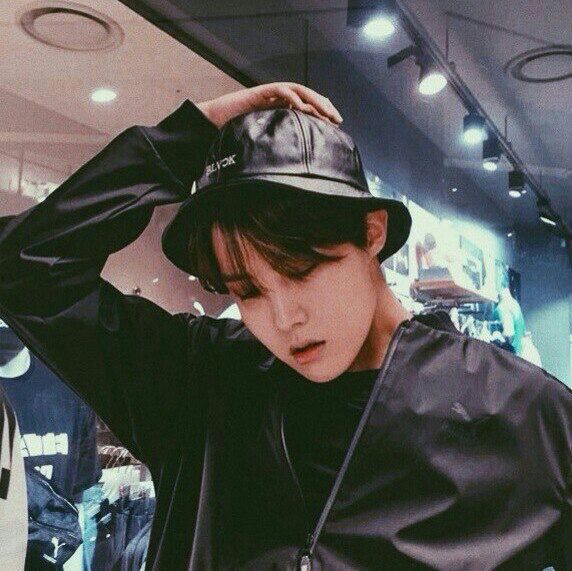 a hoseok boyfriend material picture  #ExaBFF  #ExaARMY  @BTS_twt