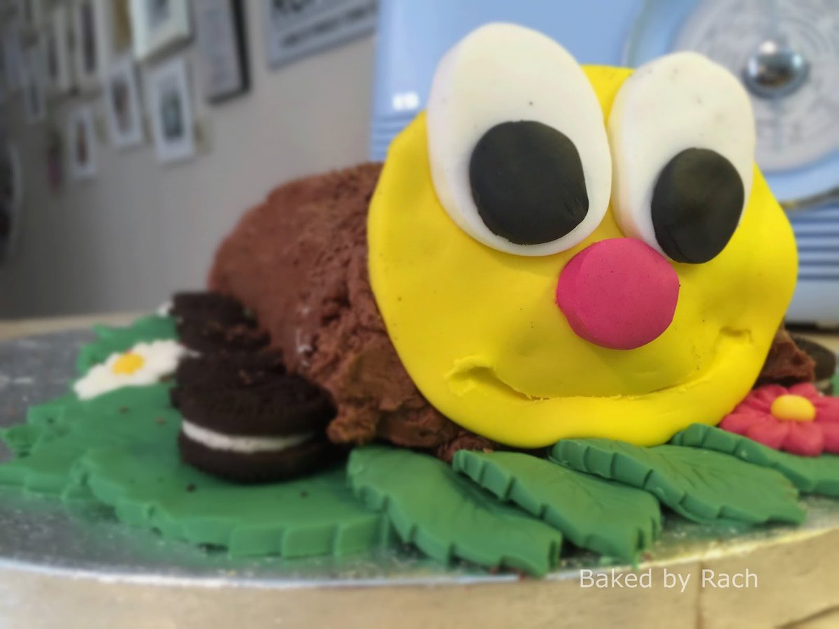 Oh lord, people have been pimping Swiss rolls to make their own Colins. A thread.