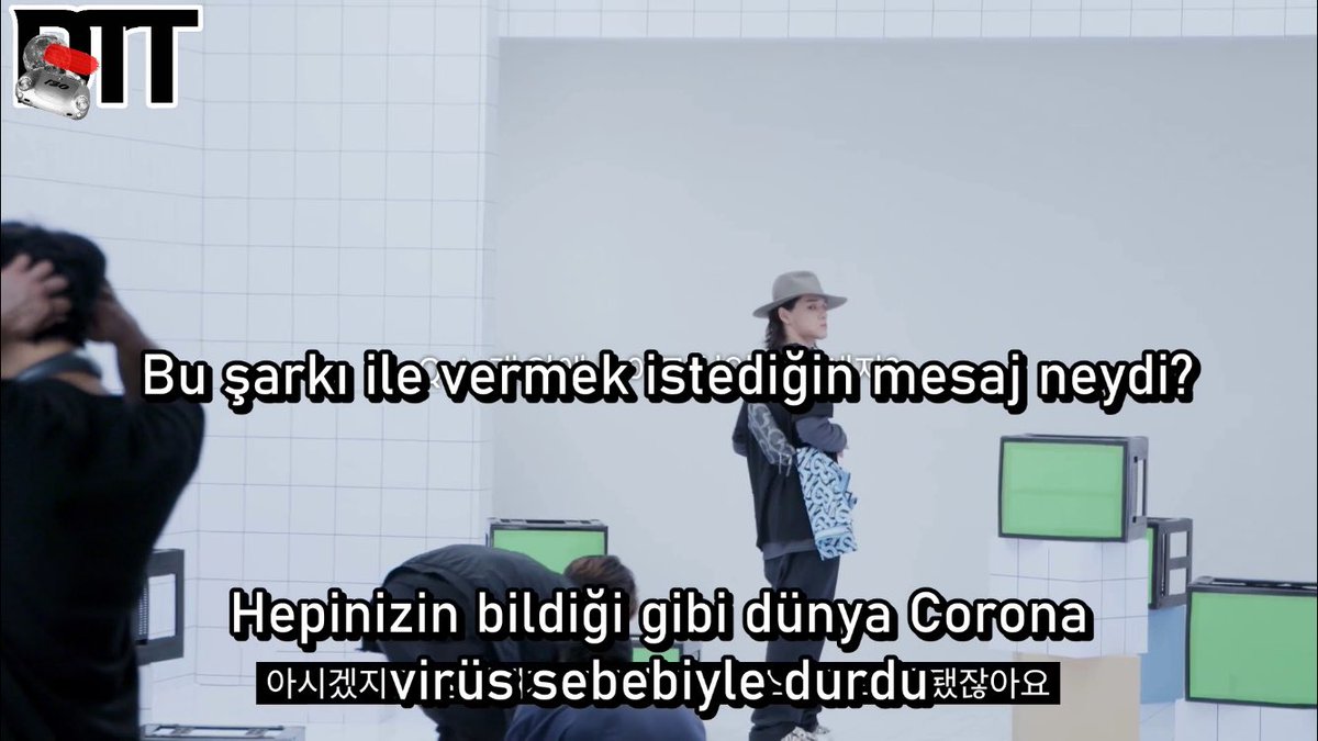 Dean'in Burberry x GQ Korea işbirliğiyle ilgili deneyimlerinden 
ve güncel durumlarla ilgili düşüncelerinden bahsettiği 
mini röportajı sizler için çevirdik Rebels! 💙

youtu.be/ZBoKU80S3vA
iyi seyirler~