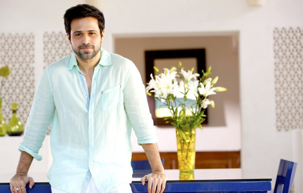 SiddhantWritess's tweet photo. Many many congratulations to #EmraanHashmi on completing 17 Years In Bollywood. Amazing actor with a great heart. Films such as Awarapan, Jannat, Gangster, Murder 2 etc and so many memorable songs will always remain as favourites.
#17YearsofEmraanHashmi https://t.co/tD0aoDe5tl