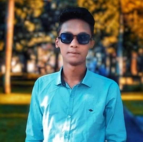 The man who knows how to love ....

There is no one to love him ....😥