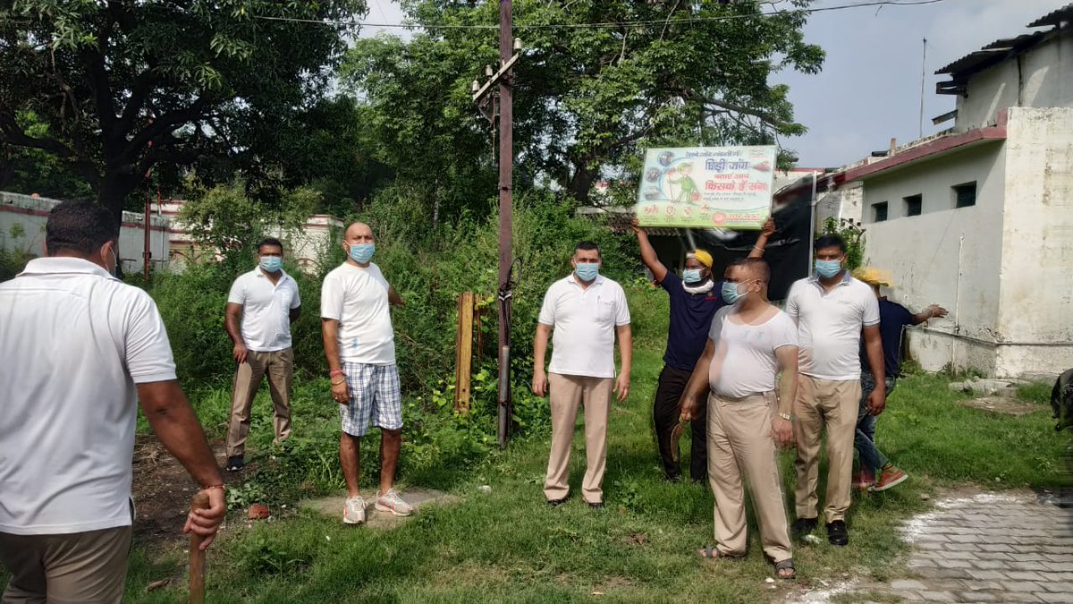 ipfhpu's tweet photo. रेलवे सुरक्षा बल पोस्ट द्वारा श्रमदान 

पहले https://t.co/PvAhPqdRo5