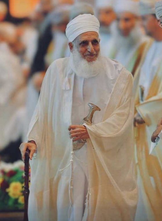 Abdullah_adawi's tweet photo. #بيان_الشيخ_الخليلي_يمثلني درس من سماحته في قول كلمة الحق والتمسك بها مهما كانت مُرة. اللهم احفظه وبارك عافيته
#خليجيون_ضد_التطبيع https://t.co/FZy3wvt6pi
