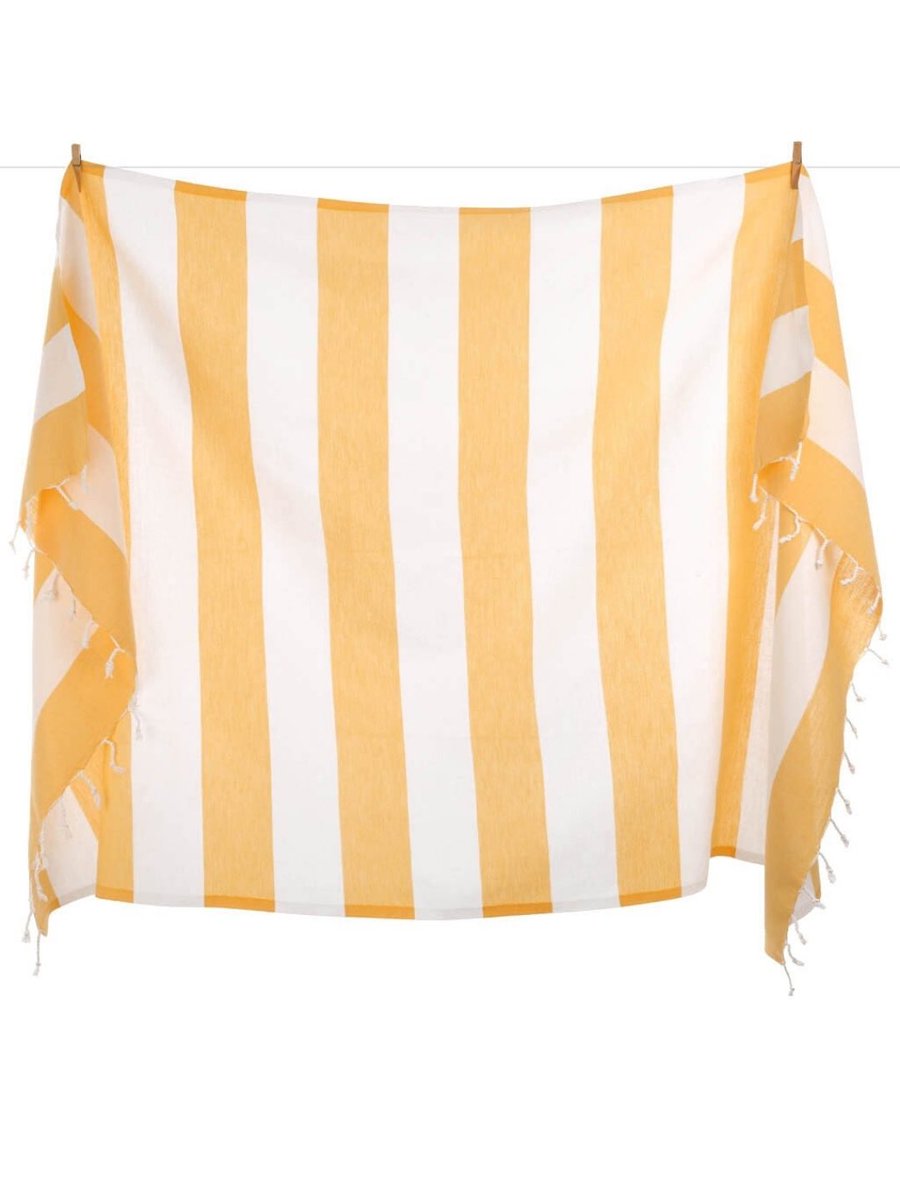 SaltimiBoutique's tweet photo. In the mood for fruit by the pool 🥭🍇💦
Have you checked our beach towels already? 👉🏼 They’re great essentials for the pool time, too! Find them all on https://t.co/ISBp7yfkiV #eushipping available 🤩
#saltimiboutique #europestore #beachessentials #ecoproducts #europeanshipping https://t.co/RmZfPVDFC8