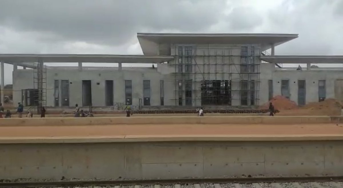 Lateef Kayode Jakande Station, Agbado : Ministry of Transport  #LagosIbadanRail  #RailUPng