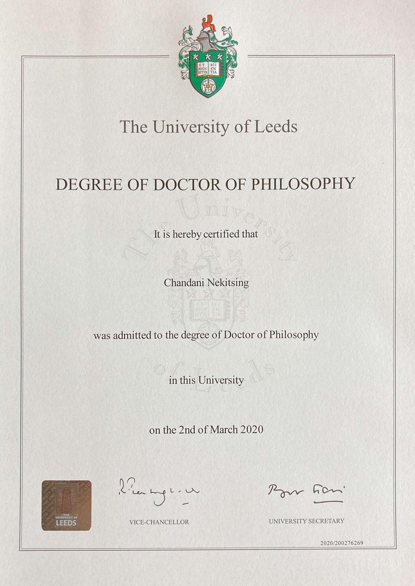 CNekitsing's tweet photo. To everyone who supported me over the years to make this happen.... thank you so so much  🎓 🥂🎓 @marion_mh @diervilla @PhunkyFoods @LeedsPsyc @UniversityLeeds @UniOfYork @ProfKEPickett @ESRC https://t.co/lznpakePc0