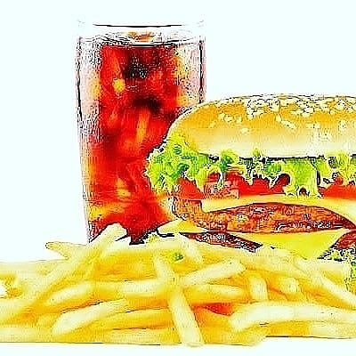 oneddarlo's tweet photo. We are open in Darlington now, delivering your favourite fast food to all parts of town and surrounding villages! Order on our app or online at https://t.co/Lu6r4kewZ3 #onedelivery #takeaway #darlo #food #saturday #lunch #lunchtime🍴 #mcdonalds #kfc #burger #cheeseburger #chicken https://t.co/AMGINpNYO7