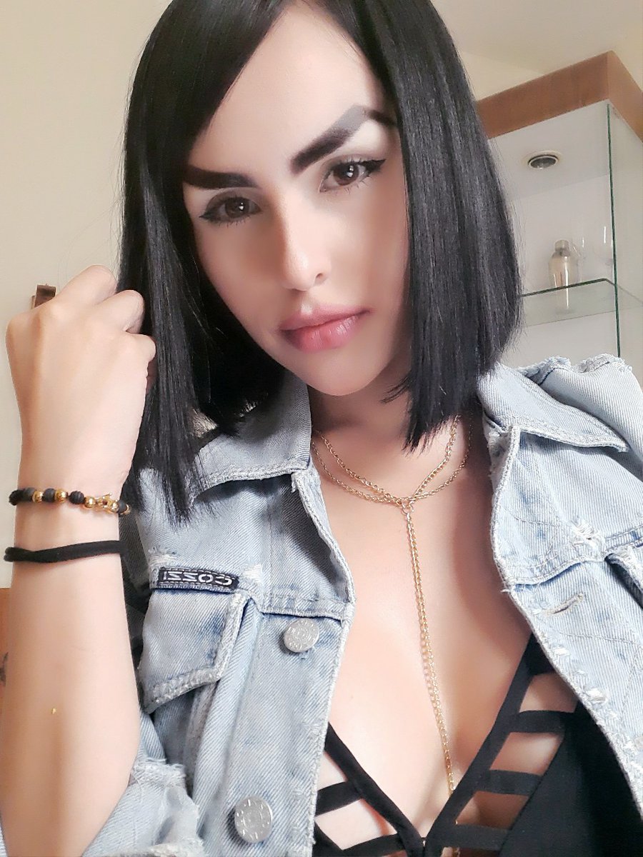 eevablack's tweet photo. #atractivegirl @eevablack #cammodel @Badgirl_school #sexcam #sex #sensualidad #sexygirl @hym_studios #BigTit @CamConference #fotografia #models #gregus @SM_Platinum @StreamateEurope @StreamateFrance @SexyBabeNetwork @RealityPornKing @RealityPornHD @StreamateModels https://t.co/wuJKqIyRKy