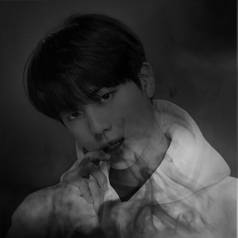 FPoushi's tweet photo. Finally I've finished these edits...Thanks to @kookieandhoney for giving me these pics
#BTSで妄想 
#bangtansonyeondan 
#BTSedits 
#smokyedit 
#KIMTAEHYUNG 
#KIMSEOKJIN 
#MinYoongi https://t.co/MSGVfpThjV