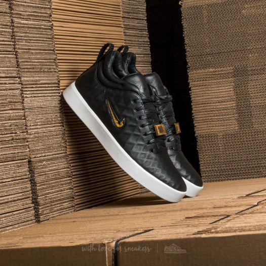 theKindulgence's tweet photo. NIKE TIEMPO BLACK GOLD &amp; WHITE GOLD 
Size 40-45
4000
0726004492 https://t.co/oTNivKeufr