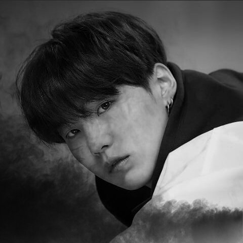 FPoushi's tweet photo. Finally I've finished these edits...Thanks to @kookieandhoney for giving me these pics
#BTSで妄想 
#bangtansonyeondan 
#BTSedits 
#smokyedit 
#KIMTAEHYUNG 
#KIMSEOKJIN 
#MinYoongi https://t.co/MSGVfpThjV