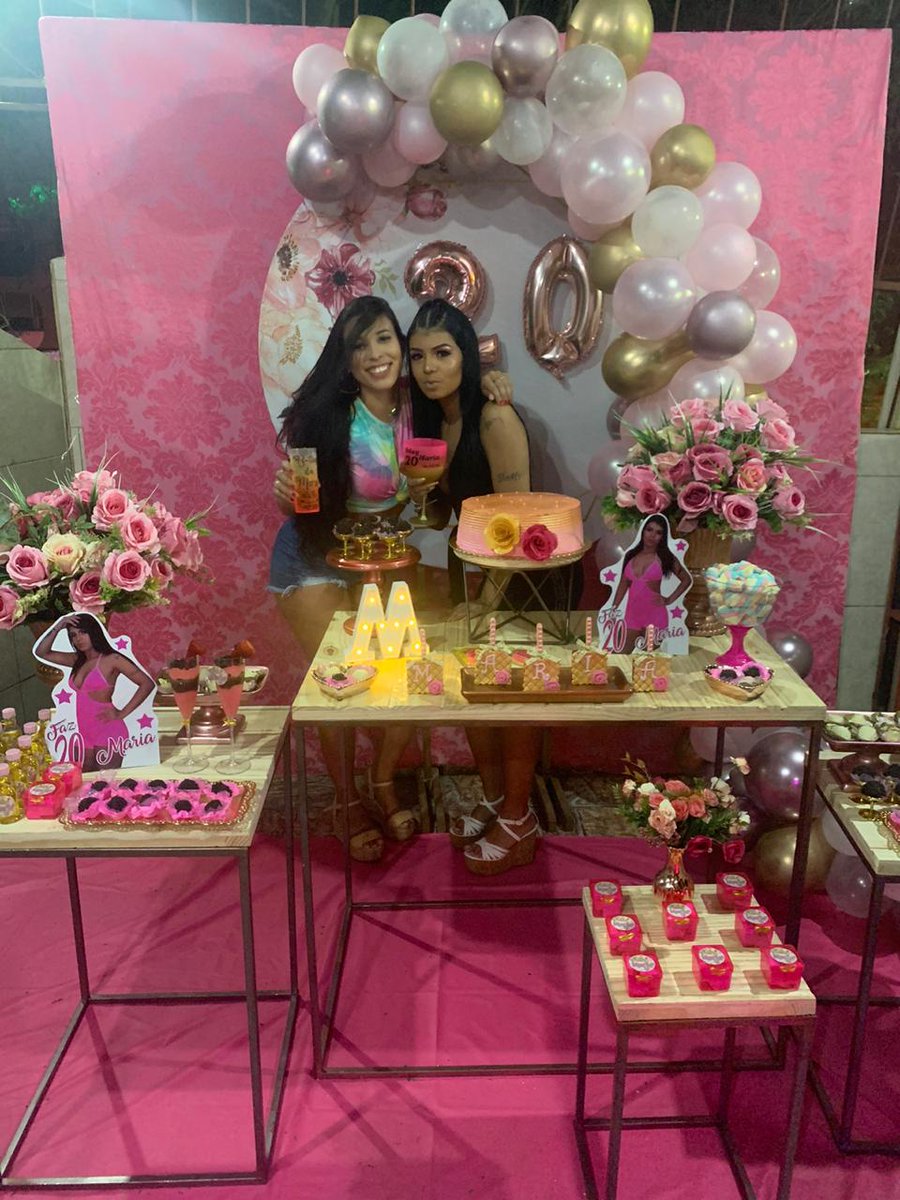 FilhaDoReei8's tweet photo. Irmã gêmea 👭 https://t.co/3jwHmxdxal
