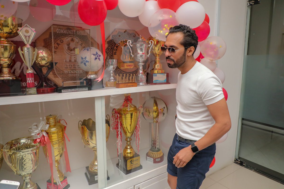 SimbaSCTanzania's tweet image. Bado moja la UBINGWA WA AFRIKA 🏆

Msimbazi lazima litakuja. #AnotherLevel #NguvuMoja