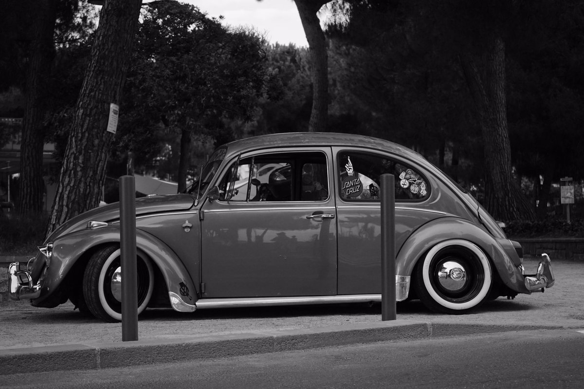 Back in the past & forget 2020
#photography #cars #blackandwhitephotography #coccinelle #volkswagen #juanlespins #antibes #frenchriviera #cotedazurfrance #cotedazur #sonya7 #travel #summer #lapinède #roadtrip #road #70s #past #memories #backinthepast #oldschool @AntibesTourisme