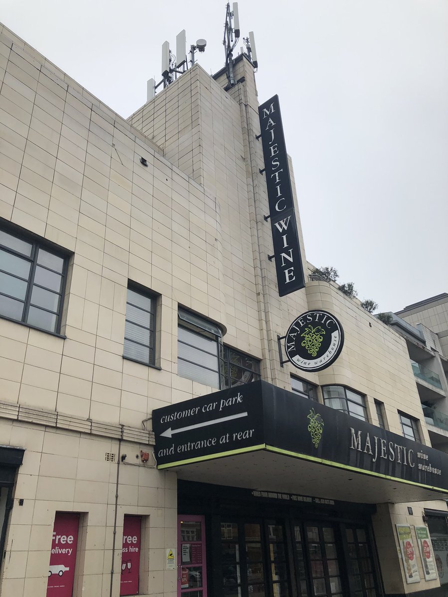 Nearly missed this one in Balham that is now a not particularly majestic wine shop. The tiling has aged poorly I think because plastic facsimiles of the style were common in the noughties so it feels cheaper than it is?