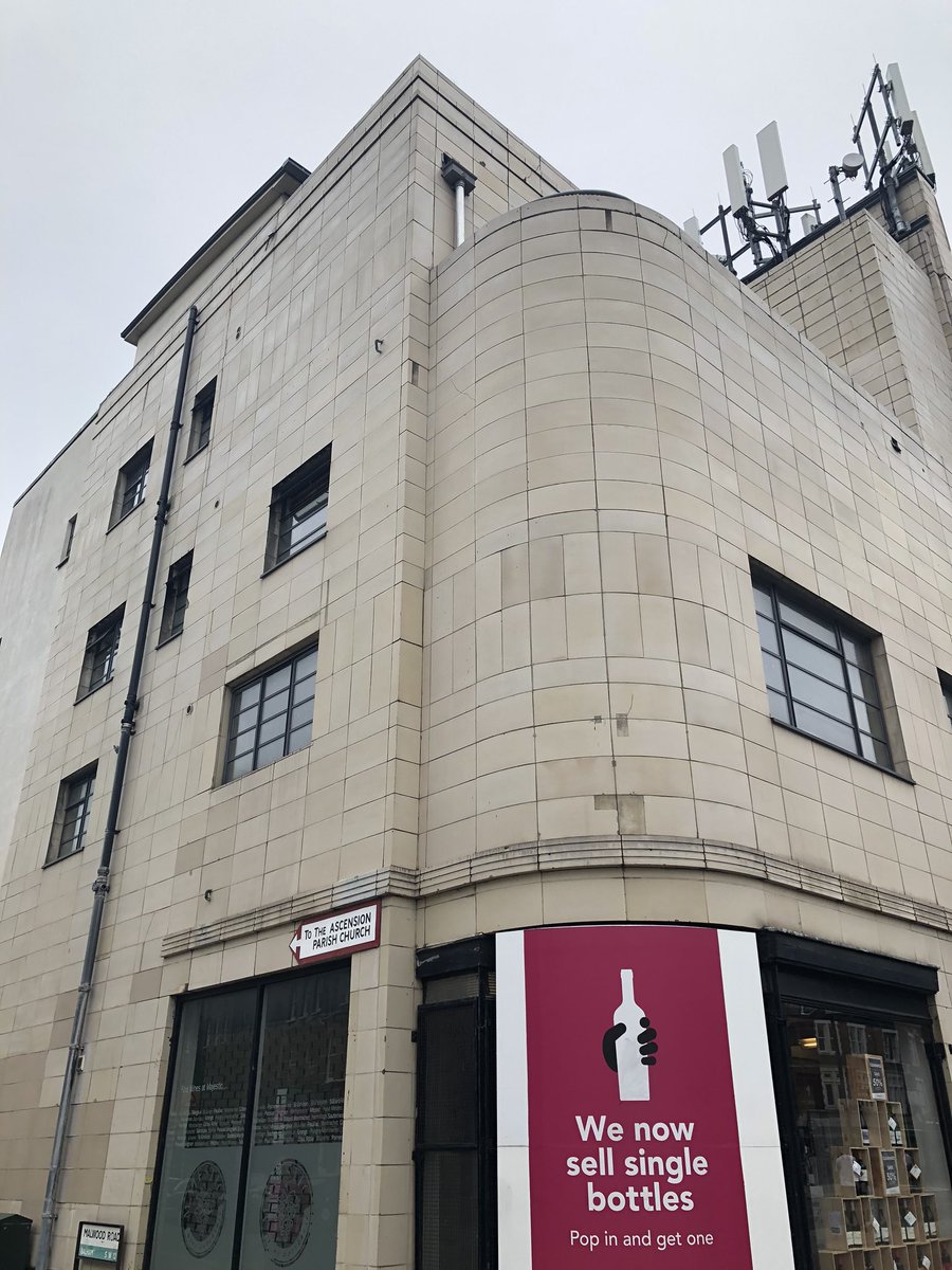 Nearly missed this one in Balham that is now a not particularly majestic wine shop. The tiling has aged poorly I think because plastic facsimiles of the style were common in the noughties so it feels cheaper than it is?