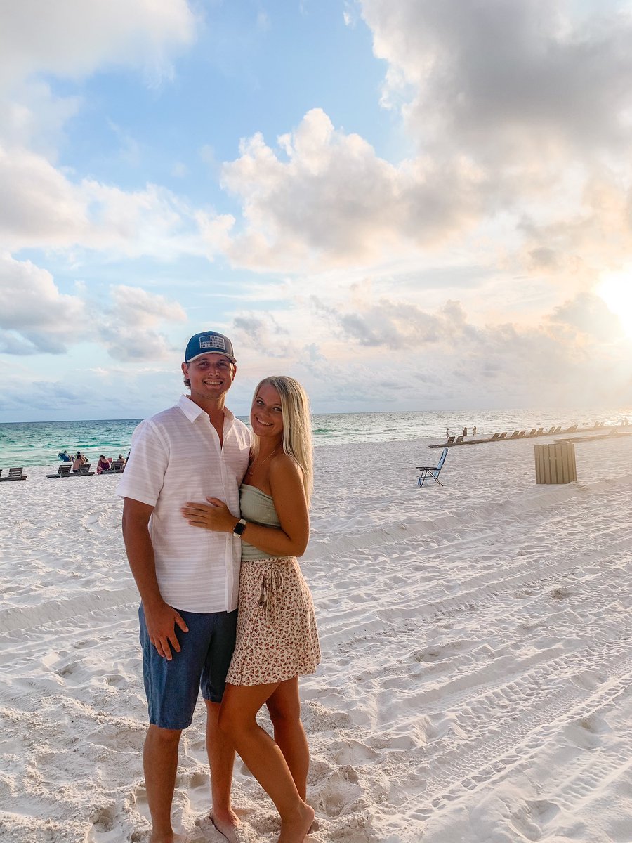 mol_james14's tweet photo. @Dronebarger24, lovin’ you will always and forever be my favorite thing to do 🤍 https://t.co/jehXaREGD2