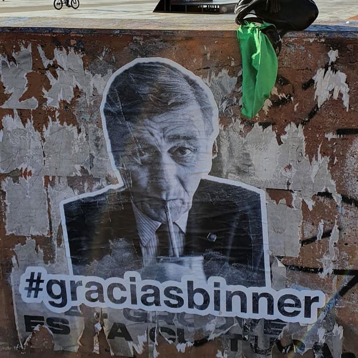 estebanlenci's tweet photo. ¡Hermes siempre presente! En la salud pública, en la cultura, en cada rincón de Rosario y nuestra provincia dejó una huella #GraciasBinner ✊🏼🌹 https://t.co/t2OtGtfWt3