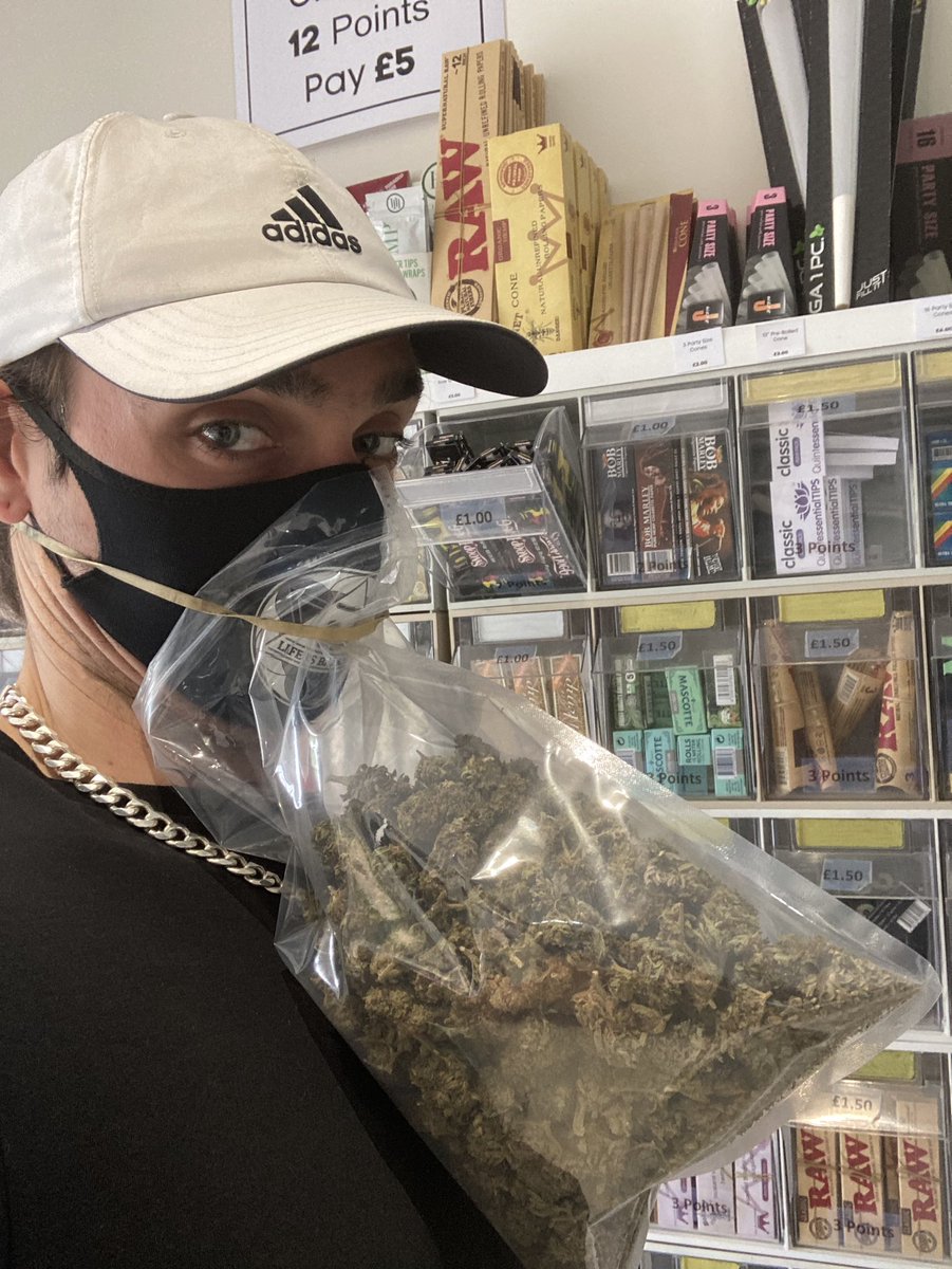 Stayin extra protected at the shop today... please remember to bring a mask if you are coming to the shop. If not have a good one we’ll catch ya soon.

Open til 6pm today 🤘

#balancesheffield #420 #weedmemes #highsociety #cbd #weedlife #thc #dank #lifestyle #weedgirls #hempboys