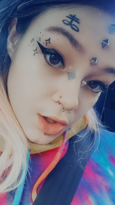 🖤👽 I do not exist 👽🖤 https://t.co/e0aFiFdO3K