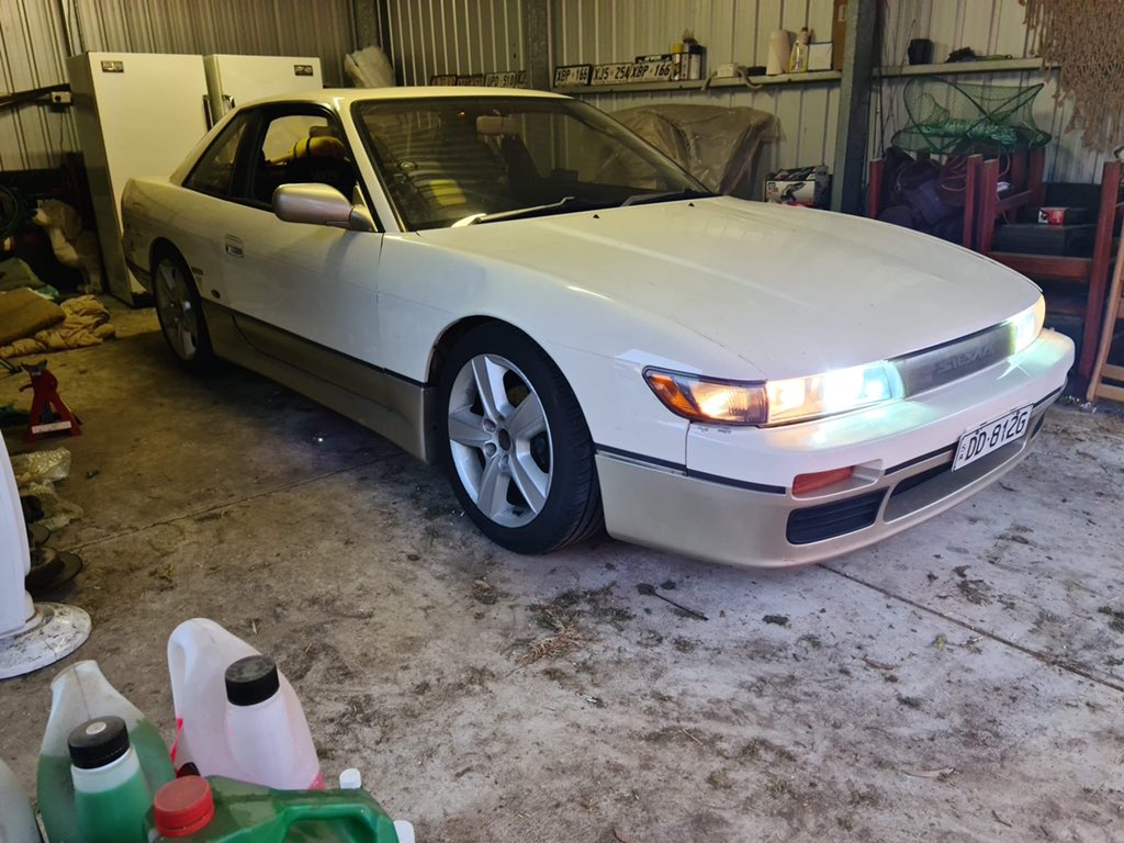Josh11227320's tweet photo. I absolutely love this car 🥰 #Nissan #s13  #s13silvia #silvia #japanese #JDM #twotone #aero https://t.co/HibtAAoBLf