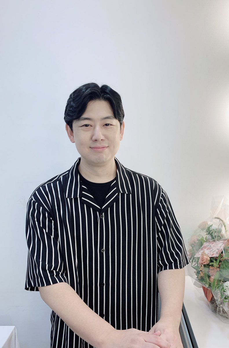 nfmh_audio's tweet photo. 남팬만화 이벤트 <내 아이돌의 절친👬> Behind cut이 콸콸콸💦 #1

한마에 대한 애정이 가득한 오민혁 성우님😊😊 https://t.co/m0s23XrWVE