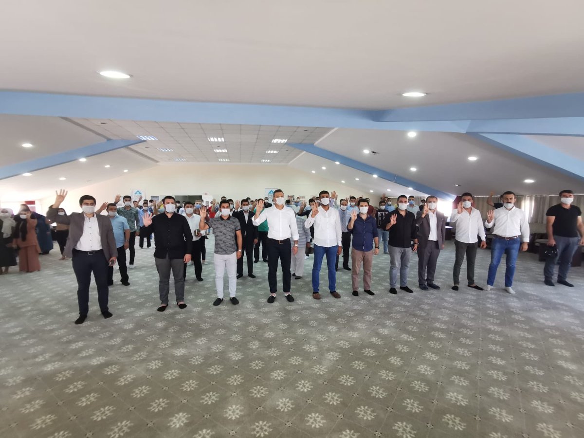 enessabancitr's tweet photo. TÜGVA İzmir Teşkilatı olarak bugün İzmir Milletvekilimiz Sayın @alpayozalan35 ‘ı misafir ettik.

Sayın Vekilimize güzel muhabbetleri için teşekkür ediyoruz.

Gençlerimize her alanda örnek olan Vekilimizle en kısa sürede yine buluşabilmek dileğiyle... https://t.co/5VNZ24A0Oc
