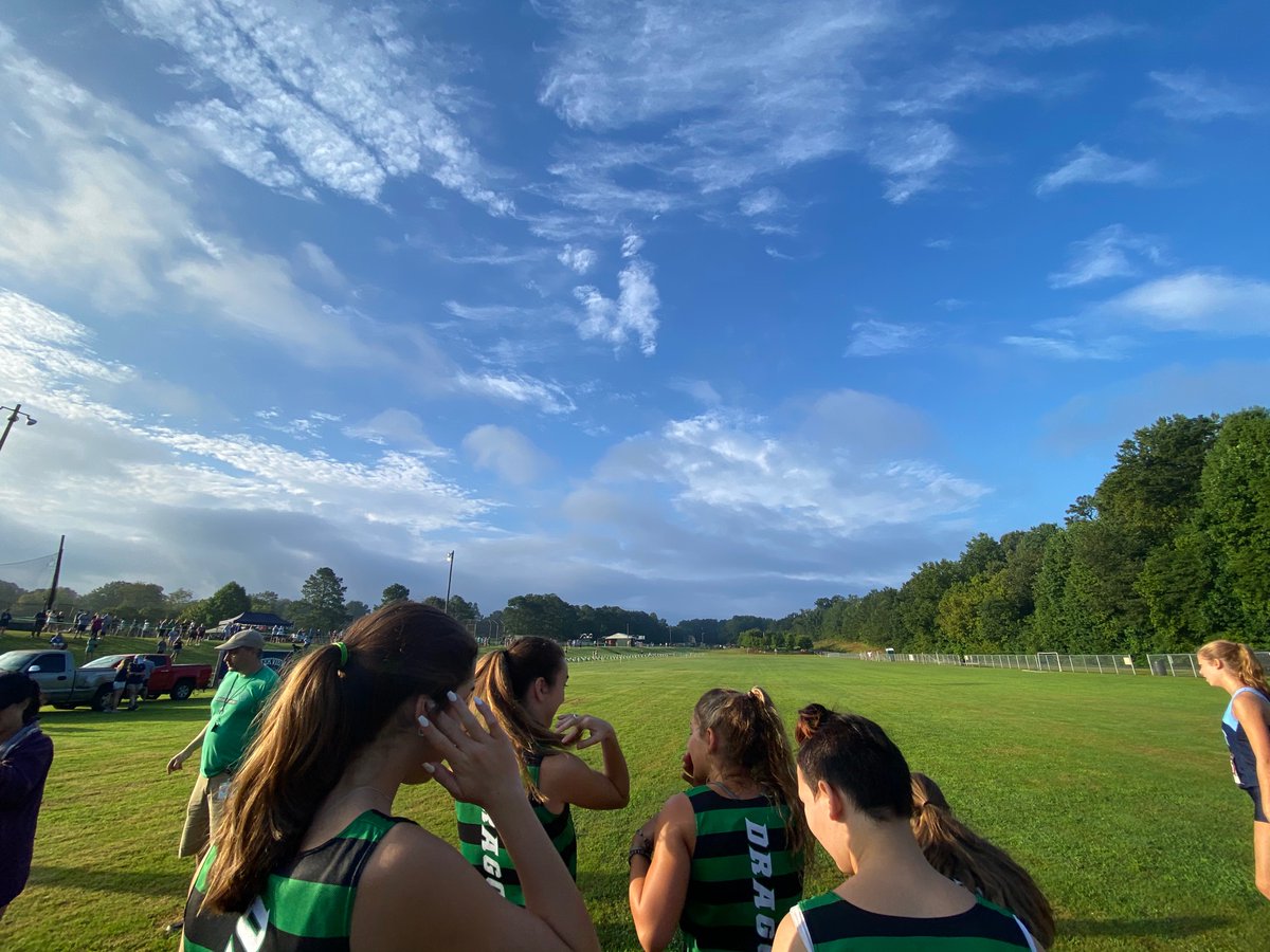It’s a beautiful day for our first cross country race of the season! We are excited to see the work our summer runners have put in! Go dragons! 🐉