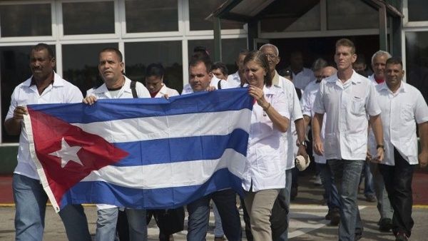 abelalbe74's tweet photo. #ConUnTweetYo reafirmo los valores de nuestra #Revolución y su contribución solidaria a la Salud de los pueblos necesitados #Cuba #VamosPorMas #CubaSolidaria #LatirDeRojo https://t.co/TG54rvTG3K