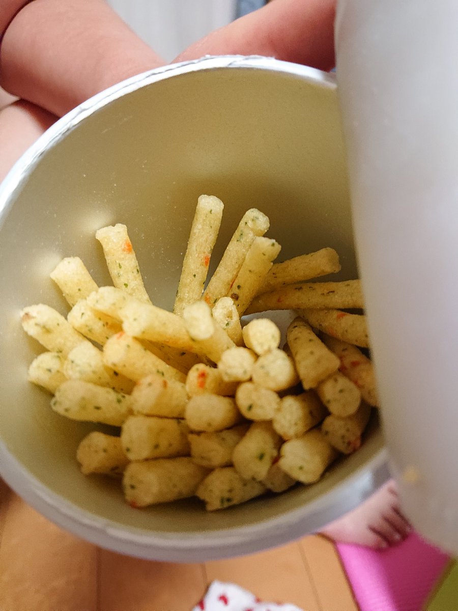 さかもツインねね V Twitter 世界一おいしい食べ物めめちゃんはひとりで食ってる