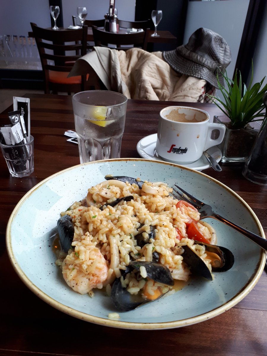 AbbyDuncan8's tweet photo. #Risotto #Fruitti de mare for lunch at local Italian restaurant π https://t.co/71PvvL1Hv1