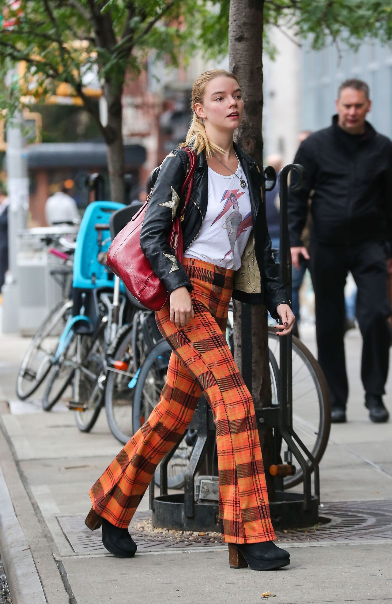 alma on Twitter: "anya taylor joy's street style look… "