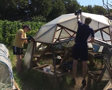 Spacehive's tweet photo. Great to see @MindFoodCIO's allotment project taking shape! Last week they dismantled their dome and they will reuse the materials to create a raised bed to grow veggies in! This project was funded through #EalingConnects and supported by @EalingCouncil https://t.co/IKP1blCA18 https://t.co/yRnjYqLouT