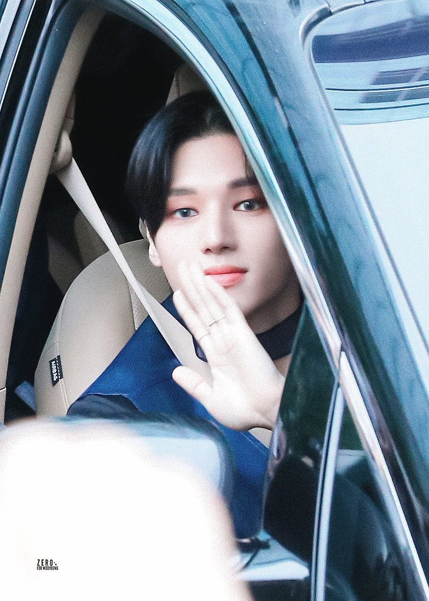 ZeroForYoung's tweet image. 200815

왜이렇게예뻐?
#정우영 #우영 #에이티즈  #ATEEZ  #WOOYOUNG @ATEEZofficial