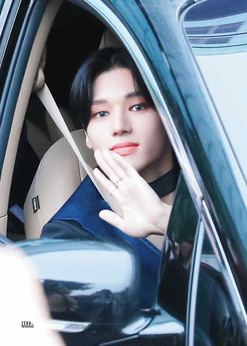 ZeroForYoung's tweet image. 200815

왜이렇게예뻐?
#정우영 #우영 #에이티즈  #ATEEZ  #WOOYOUNG @ATEEZofficial