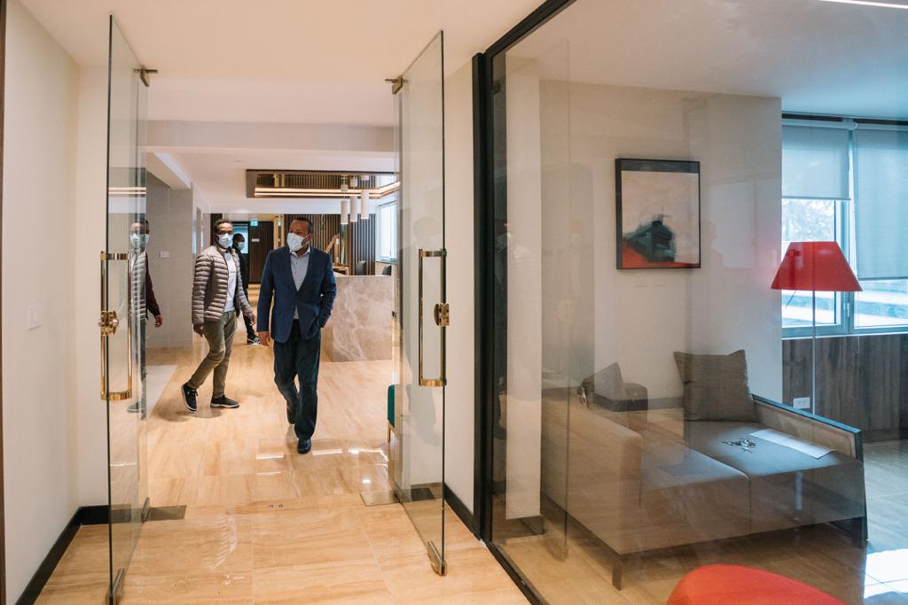 fanatelevision's tweet photo. #Ethiopia: Prime Minister Dr Abiy Ahmed today paid a sudden supervision to see the progress of office renovation done by the Ministry of Finance. https://t.co/rFyR5TpuEA