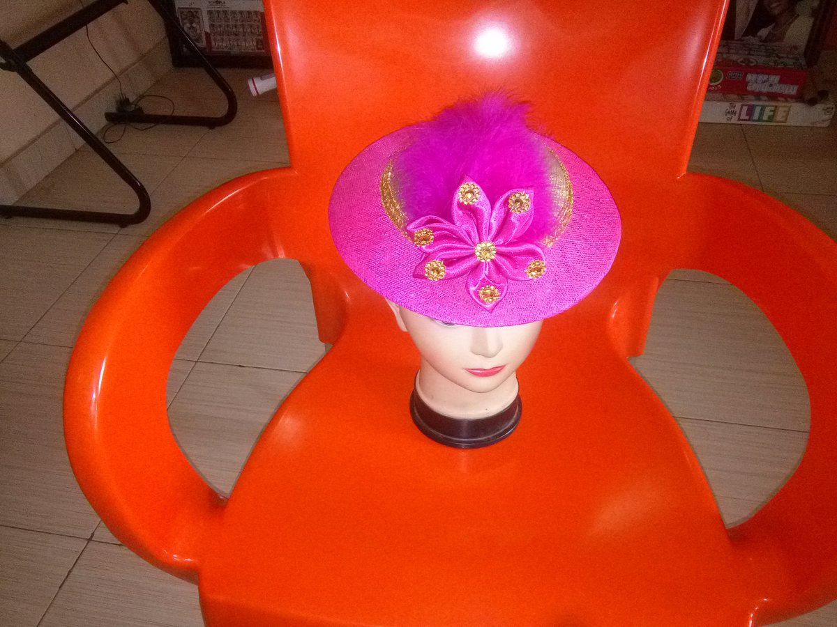 estizzles's tweet image. Exclusive