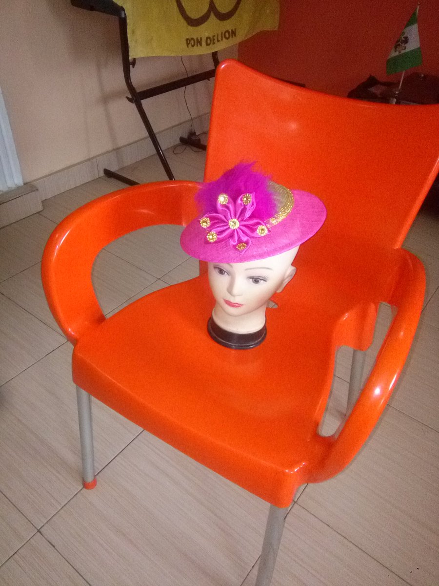 estizzles's tweet image. Exclusive