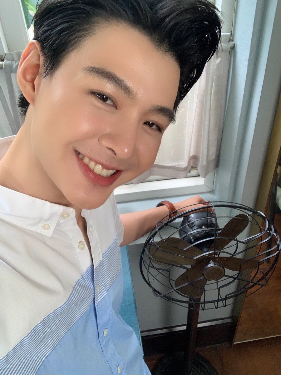 suppanapon's tweet photo. "fan service lang naman ginagawa ng perthsaint before" https://t.co/FGW1PYyqNX