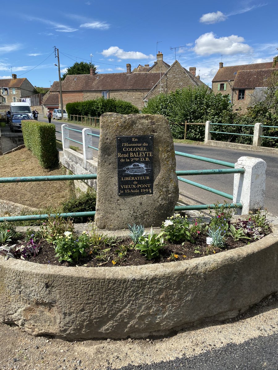 senateur61's tweet image. #RouteLeclerc #VieuxPont 
#LibétationNormandie @BAYARDChris @LilianeGOYCETA @Gendarmerie_61