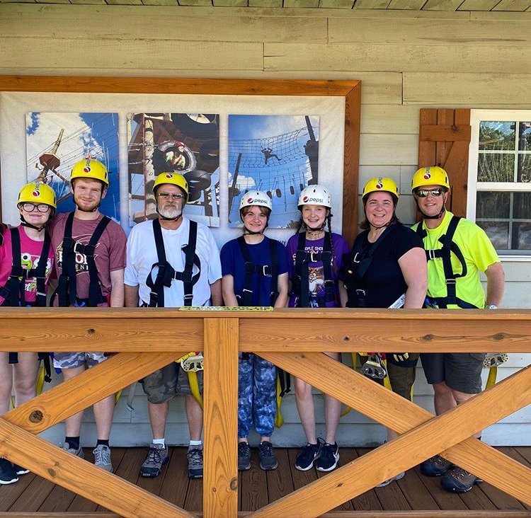 TheHeartofNC's tweet photo. Looking for a different outdoor adventure? Head to @kerseyvalley zipline in #ArchdaleNC for high-flying fun! 📸: @kerseyvalley #CountOnMeNC #VisitNC #theHeartofNC https://t.co/7j5qwtfNgR