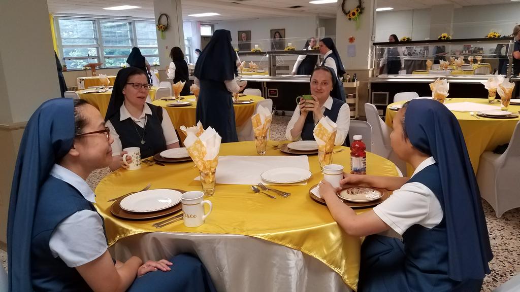 nunblogger's tweet image. Chapel is ready for @sisterKhristina's #finalvows. Now we're getting the refectory set up for the afterparty!