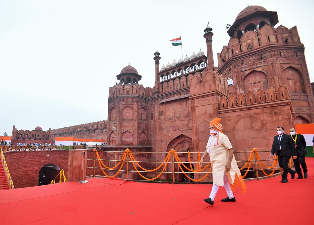 narendramodi's tweet photo. Sharing some glimpses from the Independence Day celebrations earlier this morning. https://t.co/PoNSVjsuS0